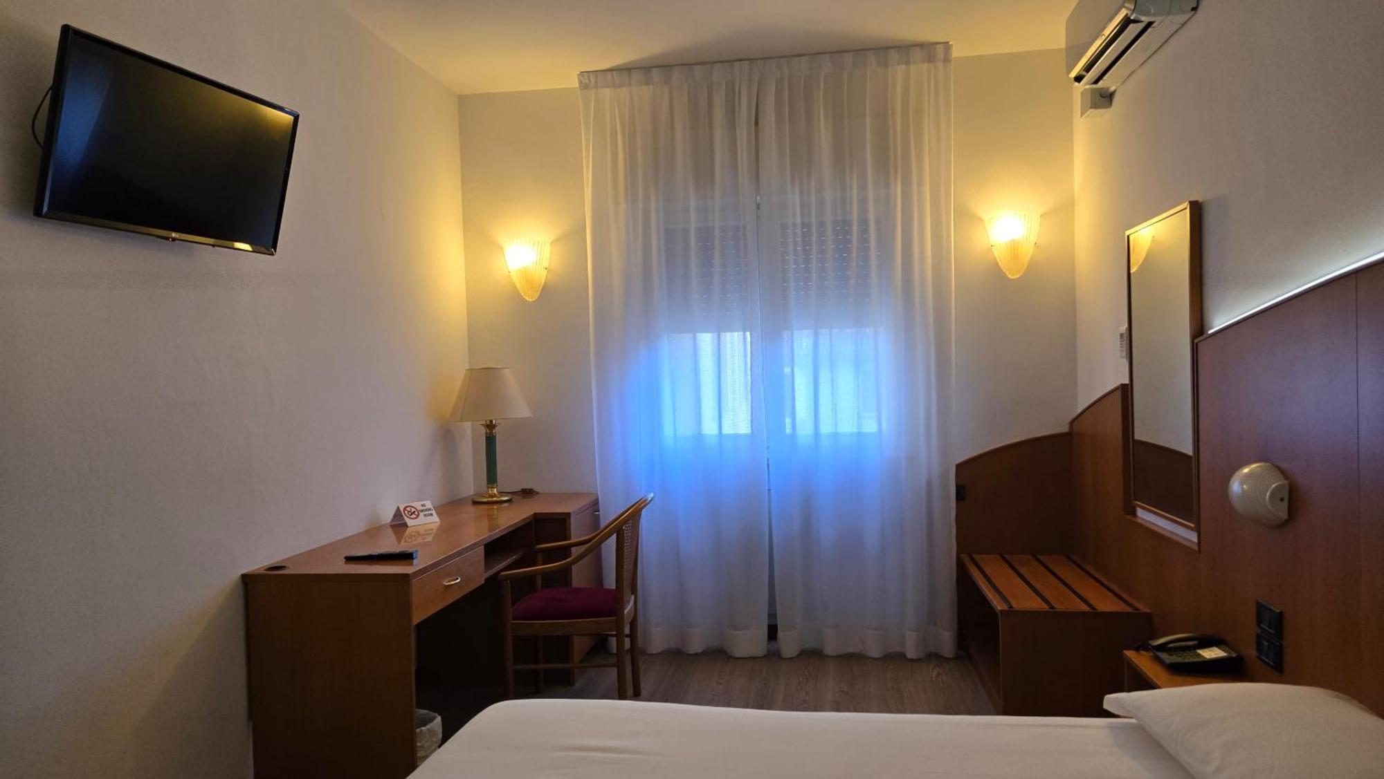 Hotel Cristallo Udine Eksteriør bilde