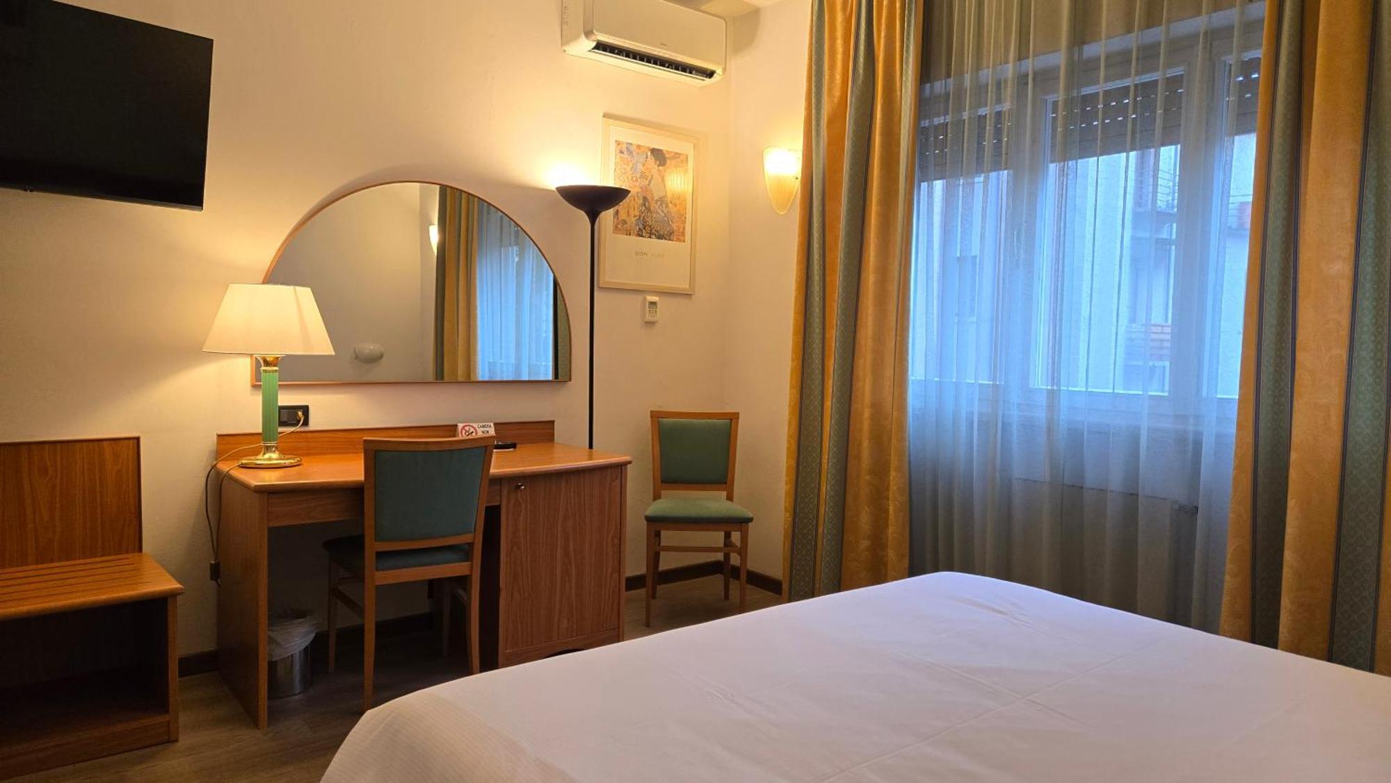 Hotel Cristallo Udine Eksteriør bilde