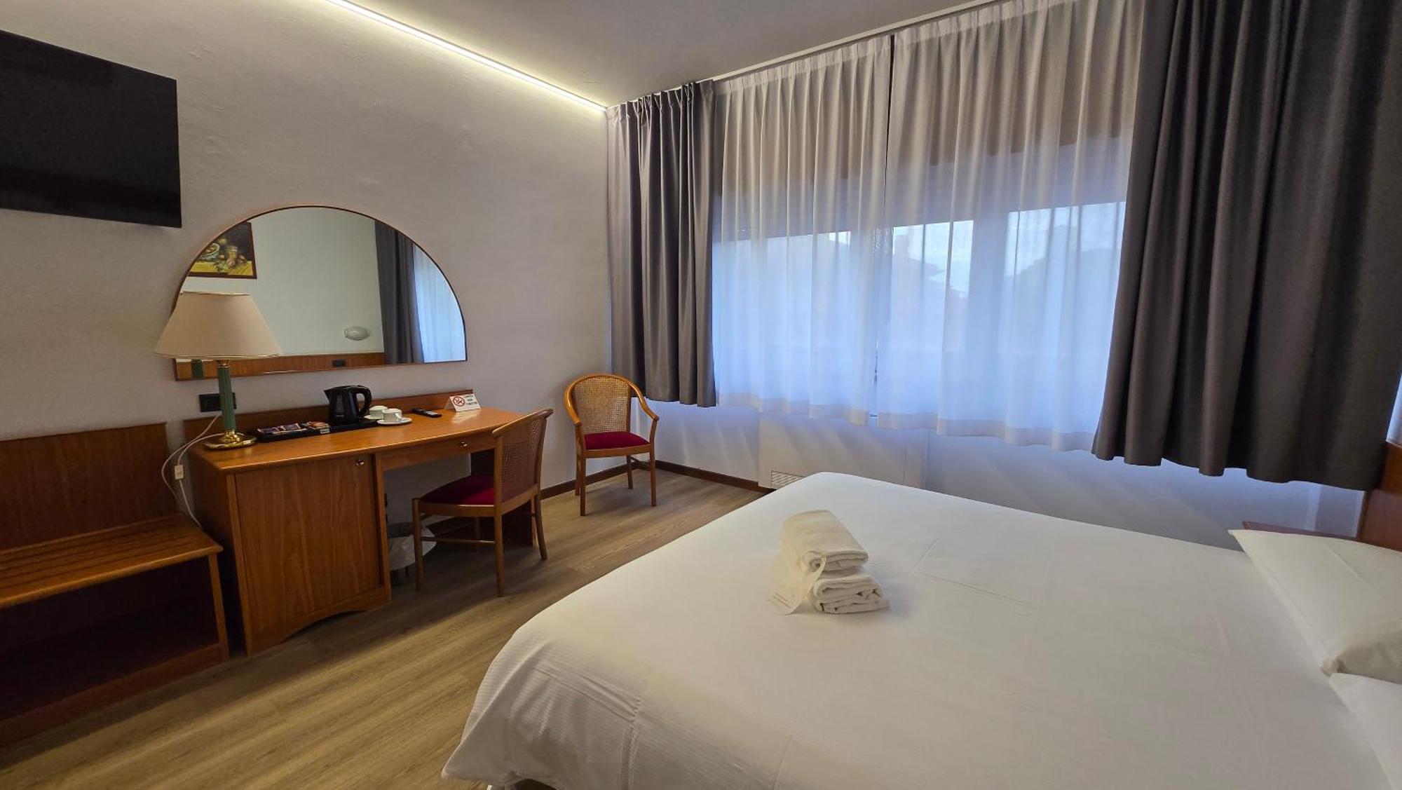 Hotel Cristallo Udine Eksteriør bilde