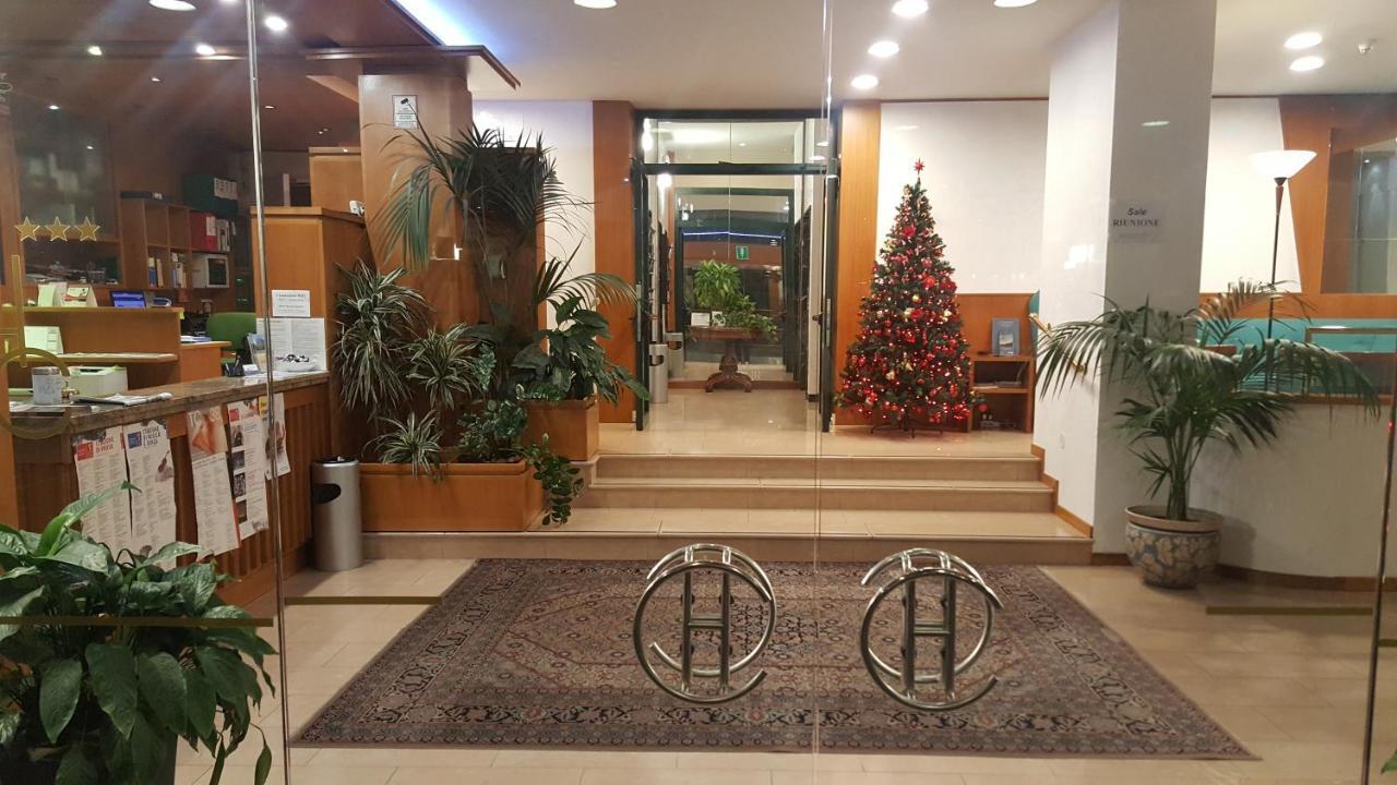 Hotel Cristallo Udine Eksteriør bilde